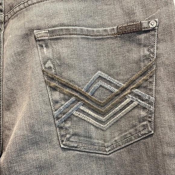 7 For All Mankind Gray Straight Jeans with Textured Finish - Picture 3 of 9